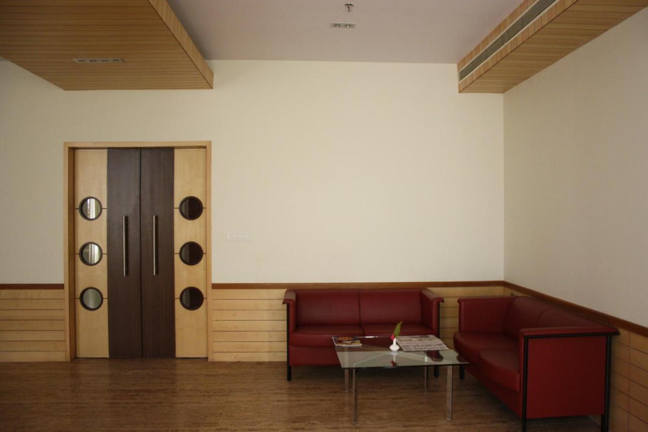 Royal Orchid Central Kireeti Hampi, Hospet Dış mekan fotoğraf