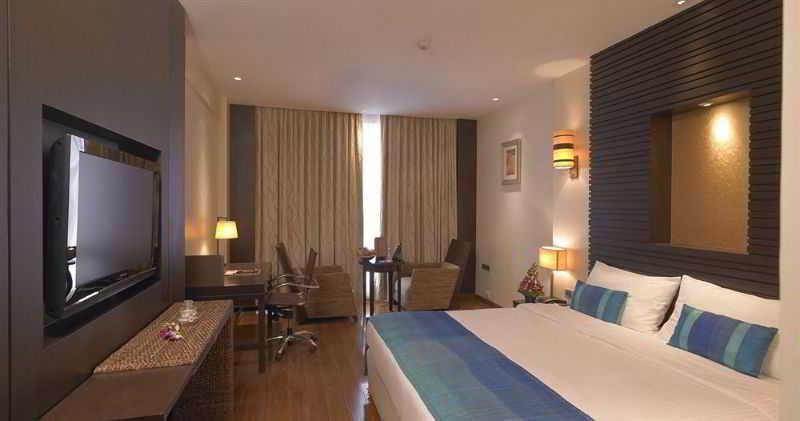 Royal Orchid Central Kireeti Hampi, Hospet Dış mekan fotoğraf