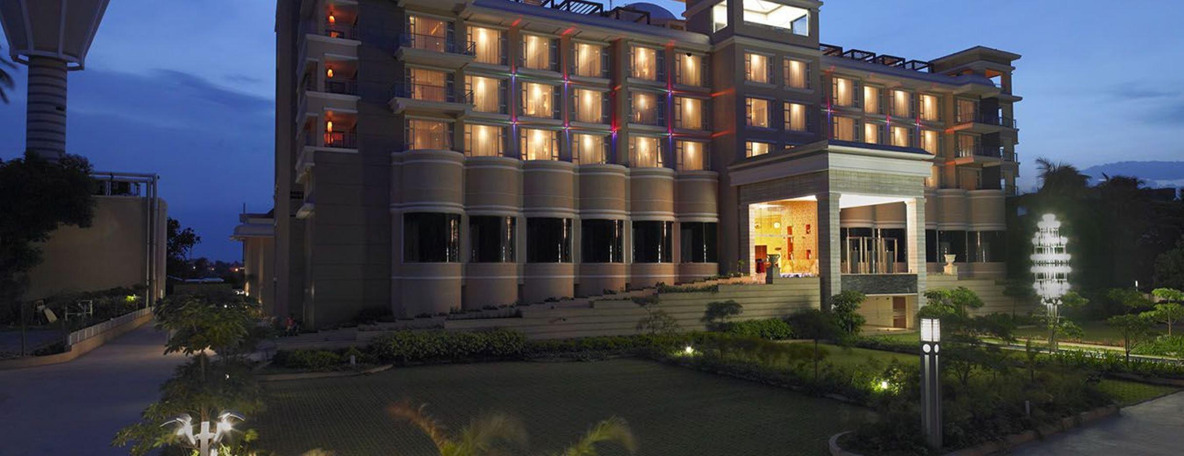Royal Orchid Central Kireeti Hampi, Hospet Dış mekan fotoğraf