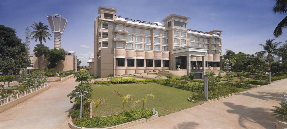 Royal Orchid Central Kireeti Hampi, Hospet Dış mekan fotoğraf