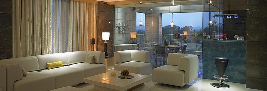 Royal Orchid Central Kireeti Hampi, Hospet Dış mekan fotoğraf