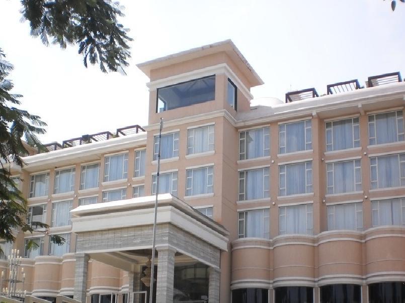 Royal Orchid Central Kireeti Hampi, Hospet Dış mekan fotoğraf