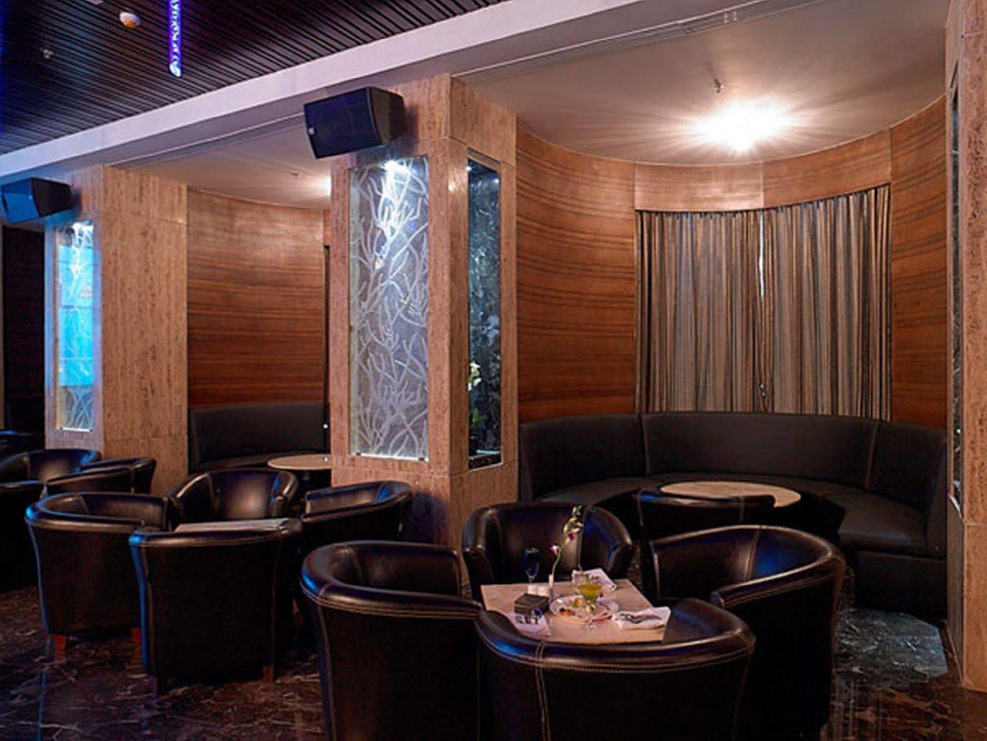 Royal Orchid Central Kireeti Hampi, Hospet Dış mekan fotoğraf