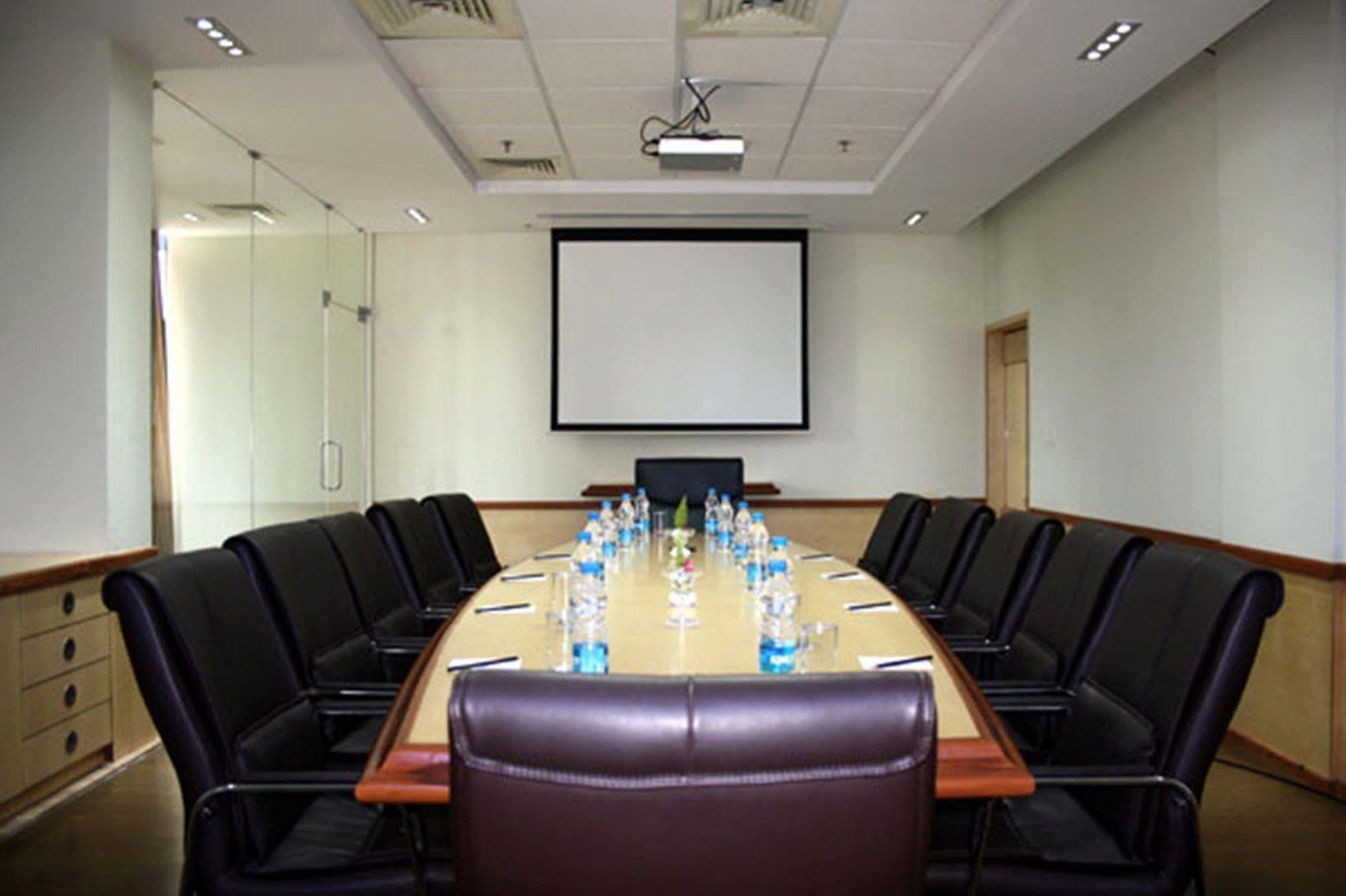 Royal Orchid Central Kireeti Hampi, Hospet Dış mekan fotoğraf